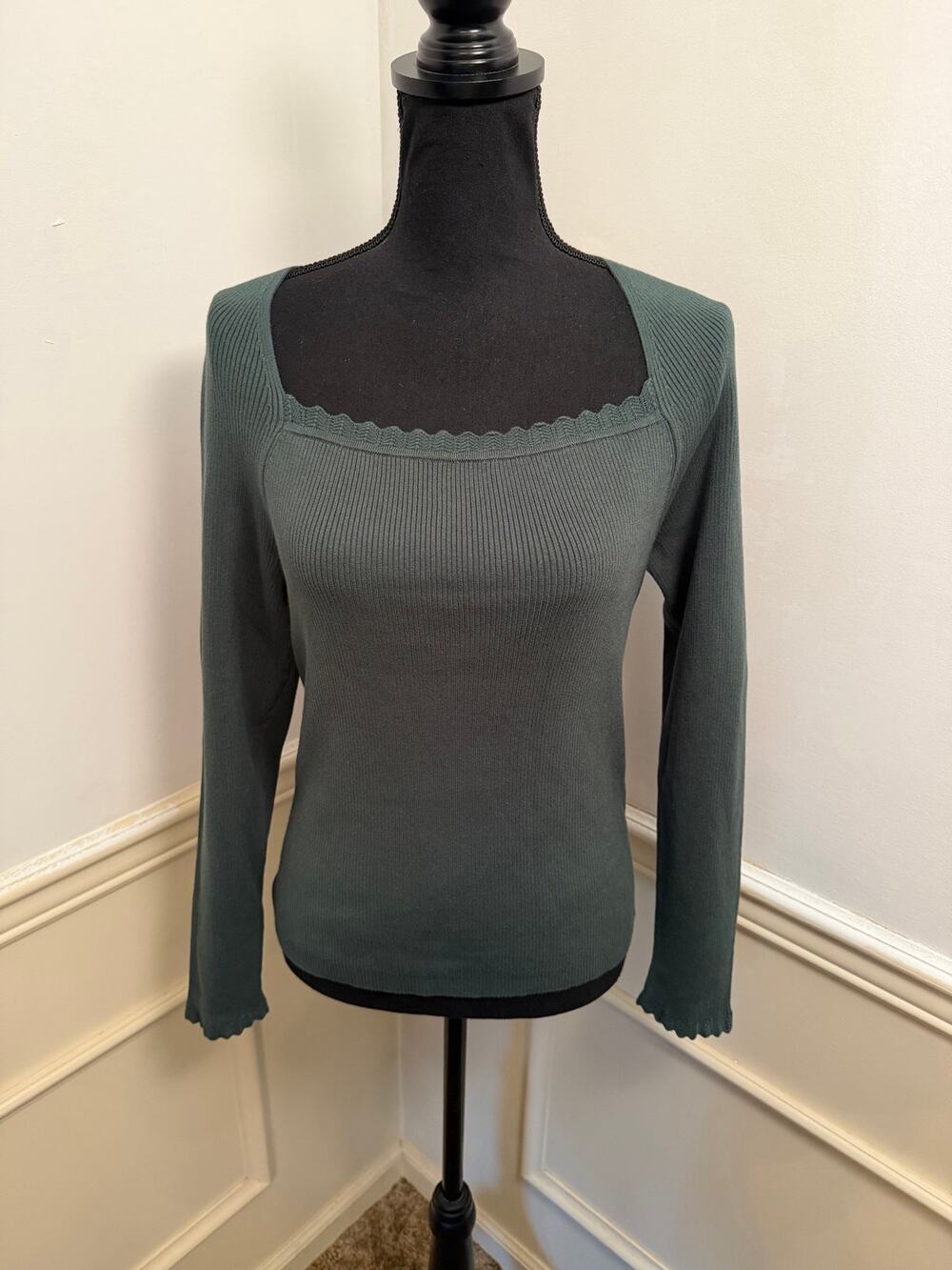 Boden NWT Forest Green Ribbed Knit Square Neck Scalloped Top Coquette Minimalist